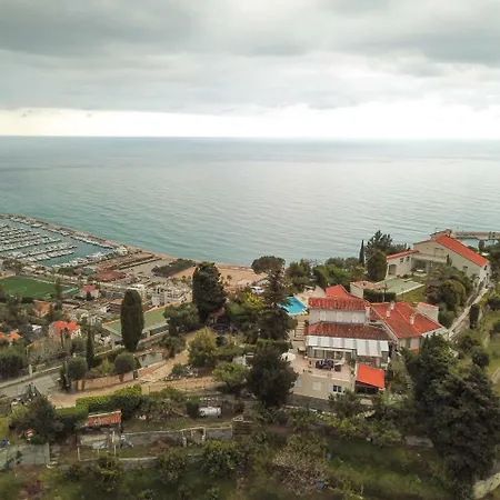 Villa Baina *