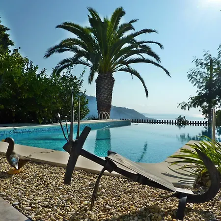 Baina * Menton